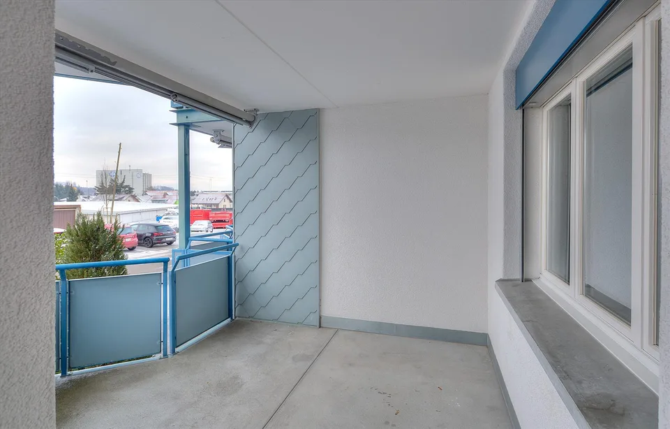 Appartement en haut avec grand balcon – photo 8 sur 8