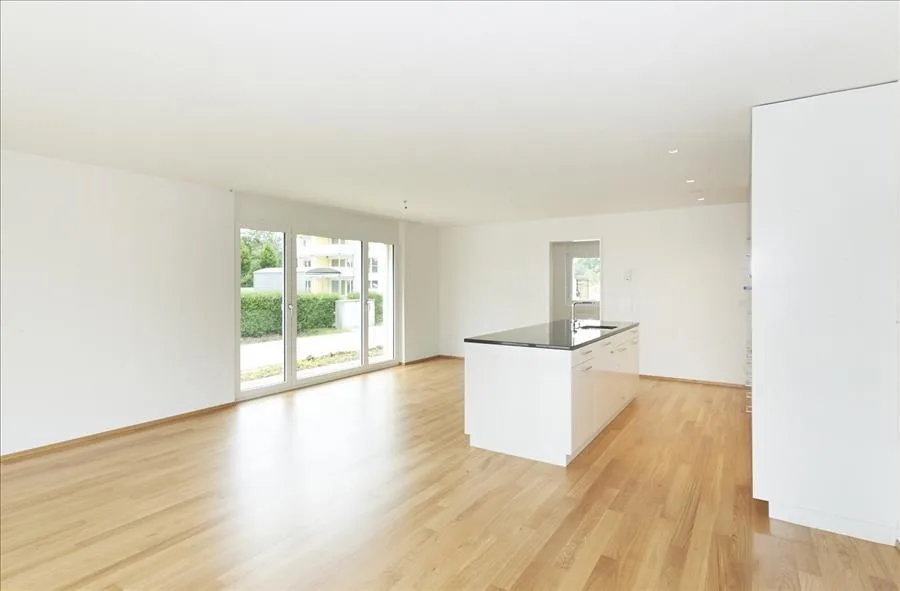 Abitare moderno con area di seduta privata garantita! – foto 3 di 7