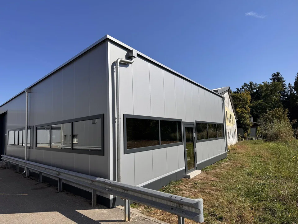 Gewerbeliegenschaft mit 800 m² in Emmen – umfassend saniert, ab sofort – Foto 5 von 12