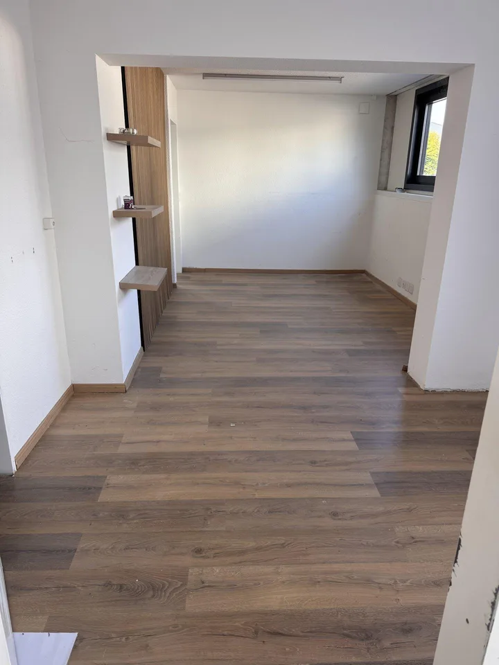 Gewerbeliegenschaft mit 800 m² in Emmen – umfassend saniert, ab sofort – Foto 11 von 12