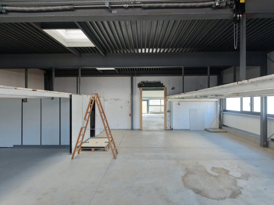 Gewerbeliegenschaft mit 800 m² in Emmen – umfassend saniert, ab sofort – Foto 8 von 12