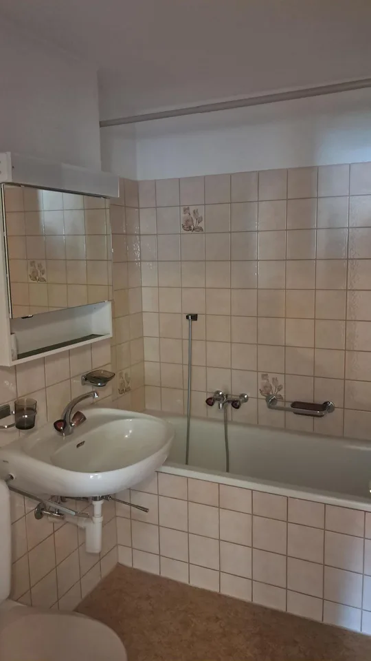 grosszügige, günstige Wohnung – Foto 9 von 17
