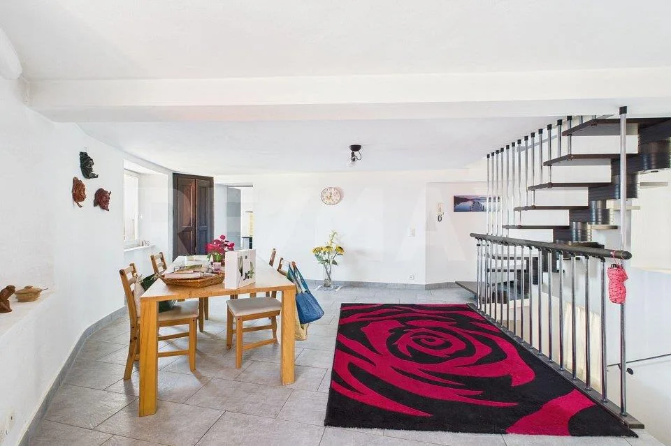 Casa bifamiliare con vista lago eleganza comfort e relax – Foto 9 von 13