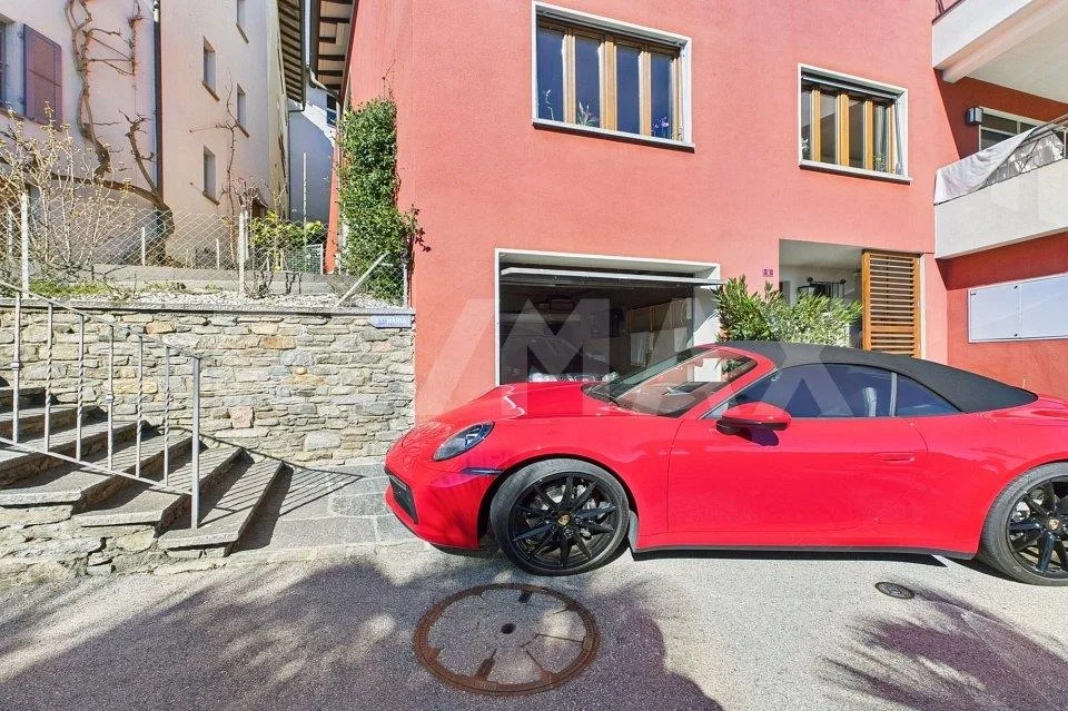 Casa bifamiliare con vista lago eleganza comfort e relax – Foto 12 von 13