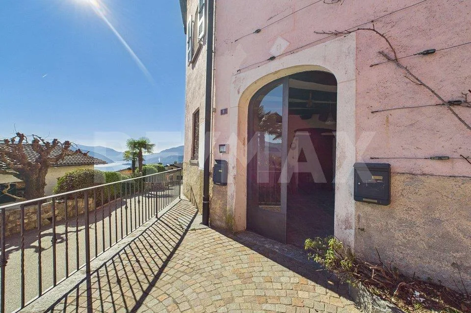 Casa bifamiliare con vista lago eleganza comfort e relax – Foto 13 von 13