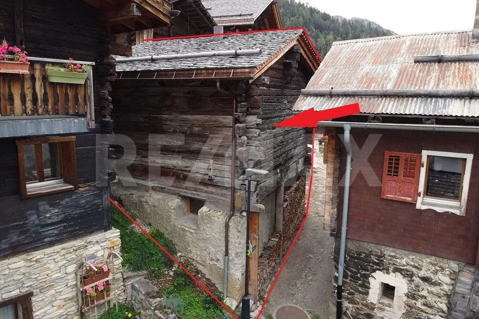 Grange traditionnelle à Albinen – Projet de conversion approuvé avec option de résidence secondaire – photo 2 sur 9