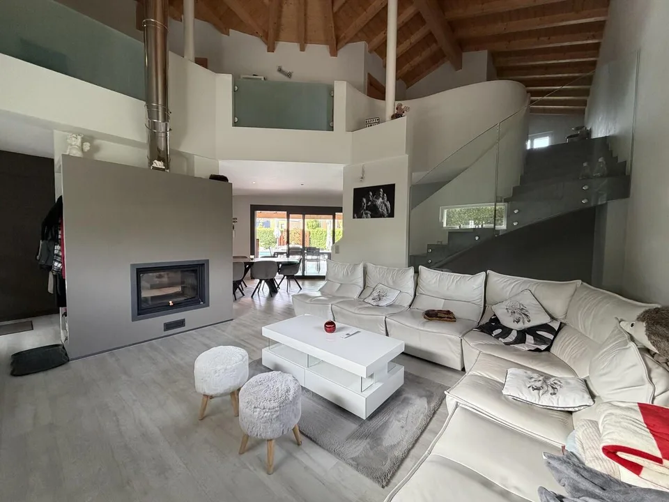 Villa contemporaine avec piscine – photo 3 of 9