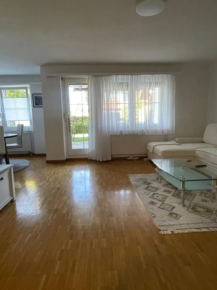 Bienvenue dans votre nouvelle maison au 8 Birkenstrasse à Männedorf! – photo 5 sur 9