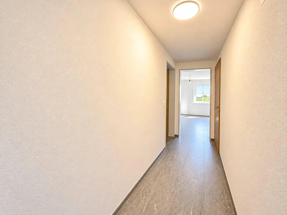 Appartamento 3.5 stanze appena ristrutturato in affitto a Hinteregg – foto 6 di 8