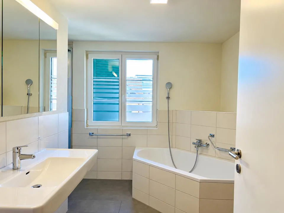 Grosszügige und moderne 4.5-Z'Wohnung – foto 7 di 7