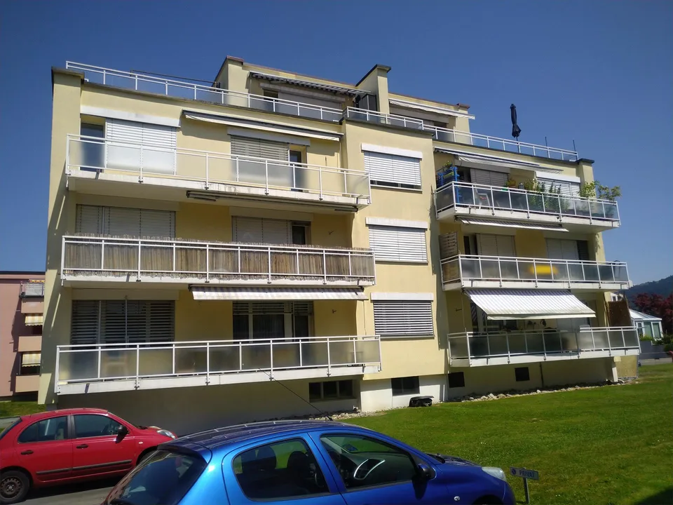 3.5 Zimmer-Wohnung mit Balkon – Foto 2 von 2
