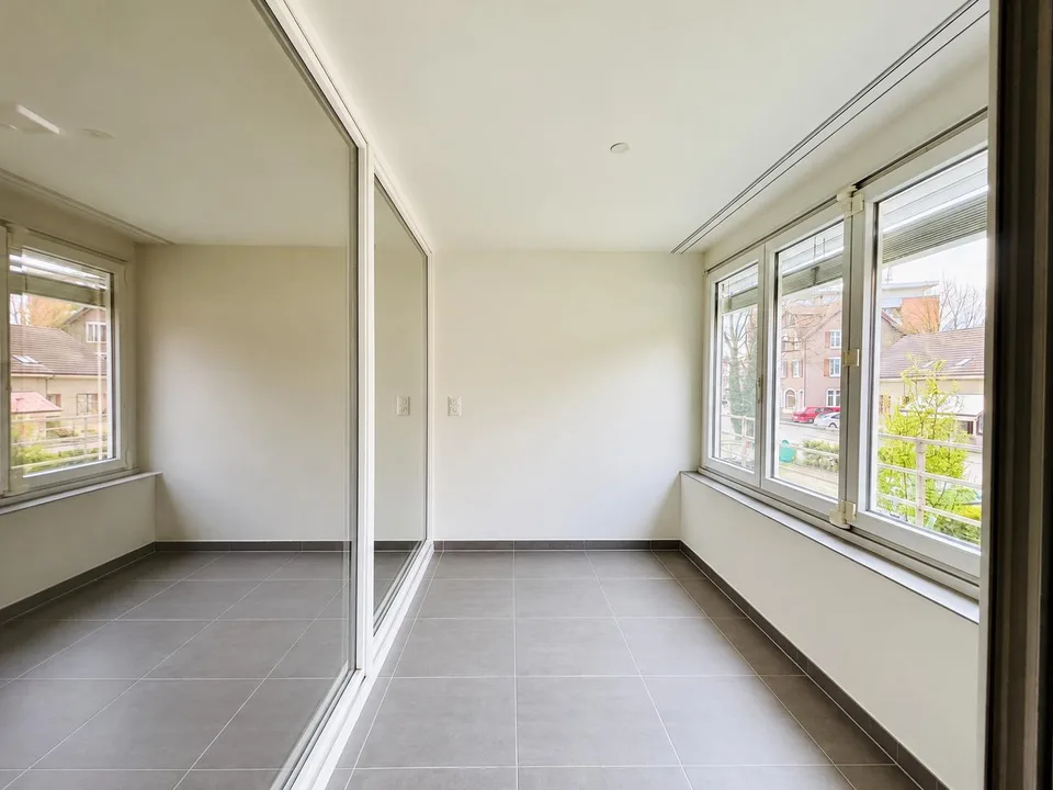 Moderne 3.5-Z'Wohnung mit Loggia – Foto 8 von 9