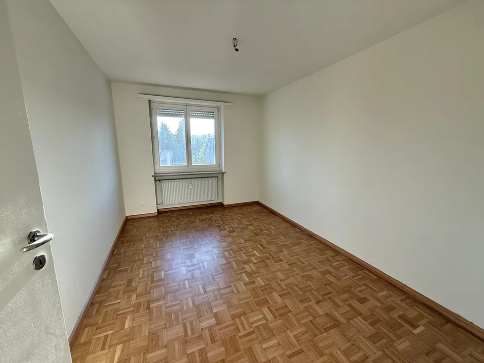 gemütliche 4.0-Zimmerwohnung in Münchenstein – Foto 3 von 8