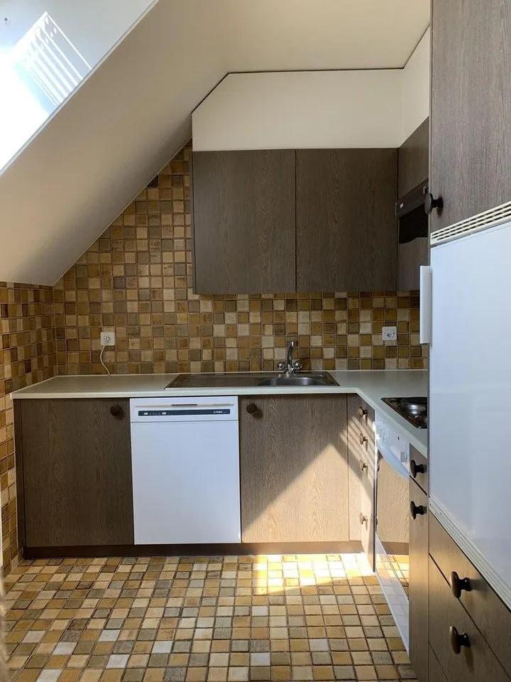 Zentral und lebendig: 2-Zimmer-Wohnung im Breitenrainquartier – Foto 2 von 10