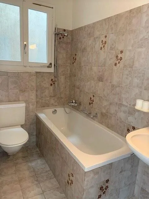Zentral und lebendig: 2-Zimmer-Wohnung im Breitenrainquartier – Foto 4 von 10
