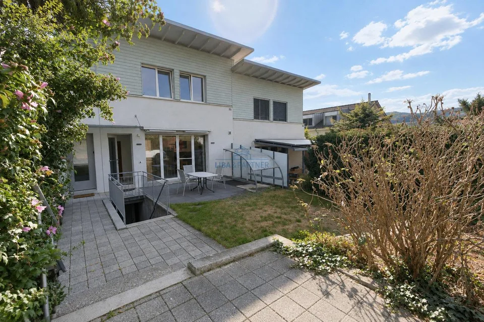 6.5 Zimmer Reihenfamilienhaus in Gelterkinden – Foto 2 von 19