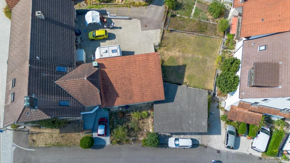 Einfamilienhaus mit zwei Wohnungen, Scheune und vielseitigen Nutzungsm – Foto 21 von 23