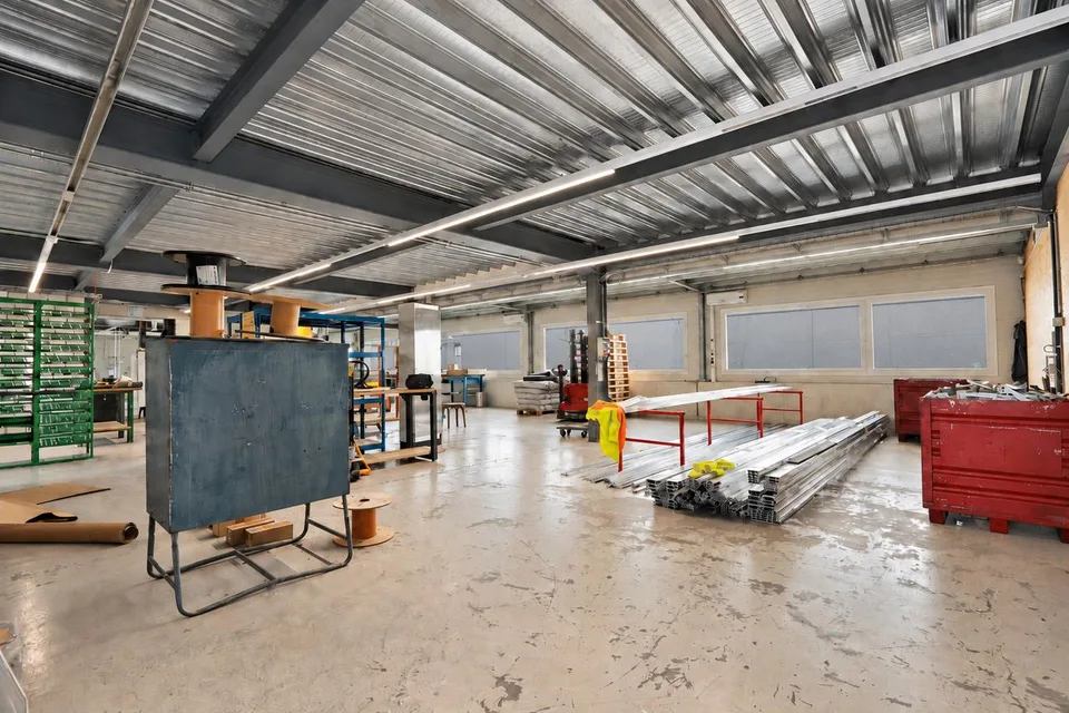Vielseitige Industrie- und Gewerbeliegenschaft An attraktivem Standort – Foto 5 von 24