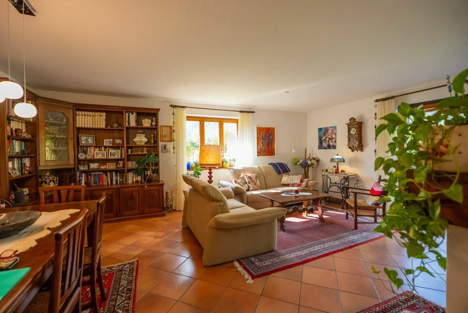 Wir verkaufen ein Einfamilienhaus in Cevio in ruhiger Lage – Foto 7 von 20