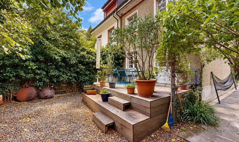 Attraktives 5-Zimmer Doppeleinfamilienhaus mit pflegeleichtem Garten – Foto 7 von 11