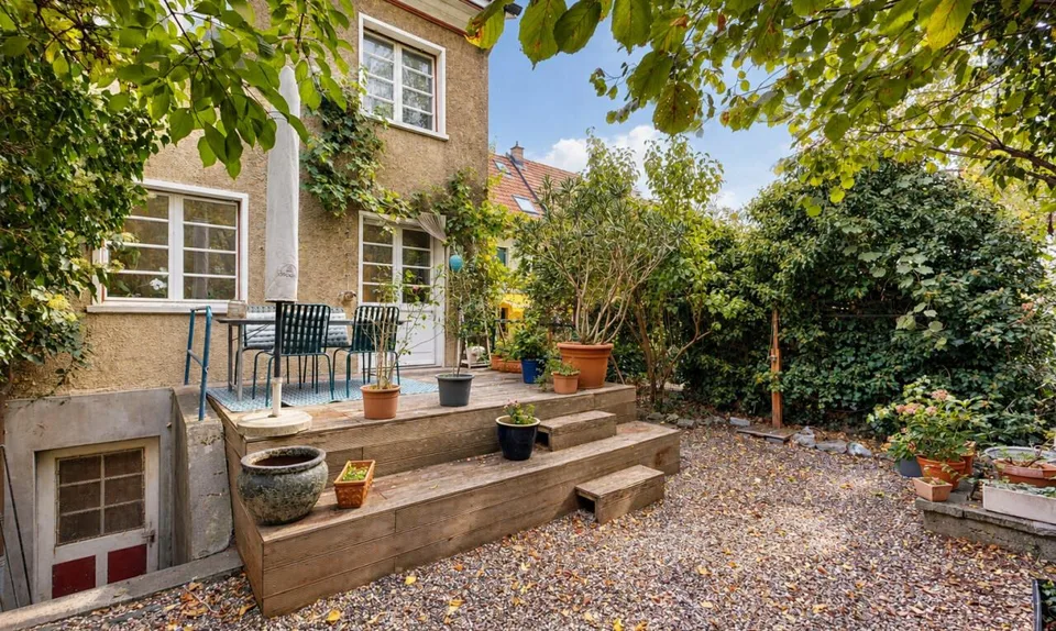 Attraktives 5-Zimmer Doppeleinfamilienhaus mit pflegeleichtem Garten – Foto 5 von 11