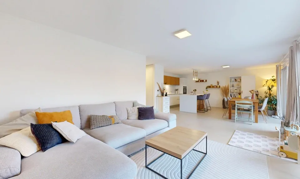 Appartamento recente con grande terrazza e giardino a Romanel – foto 3 di 11