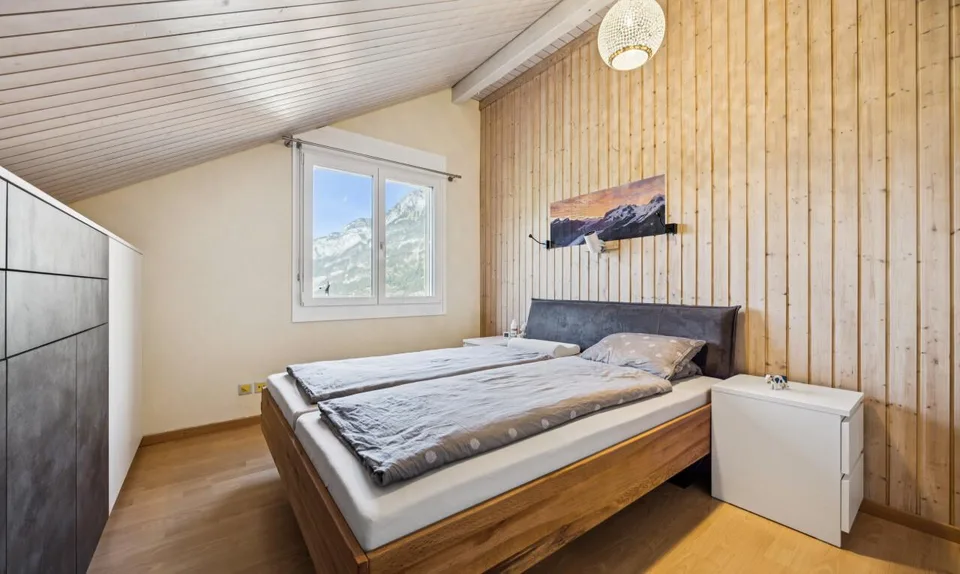 6.5-Zimmer-Einfamilienhaus mit Einliegerstudio und Seesicht – Foto 10 von 11