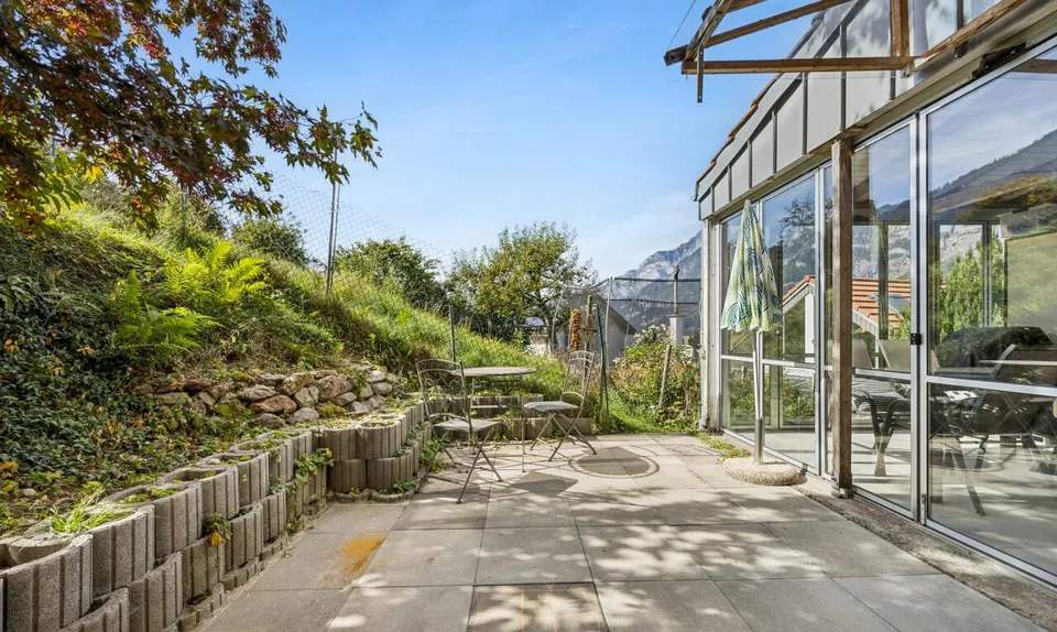 6.5-Zimmer-Einfamilienhaus mit Einliegerstudio und Seesicht – Foto 7 von 11
