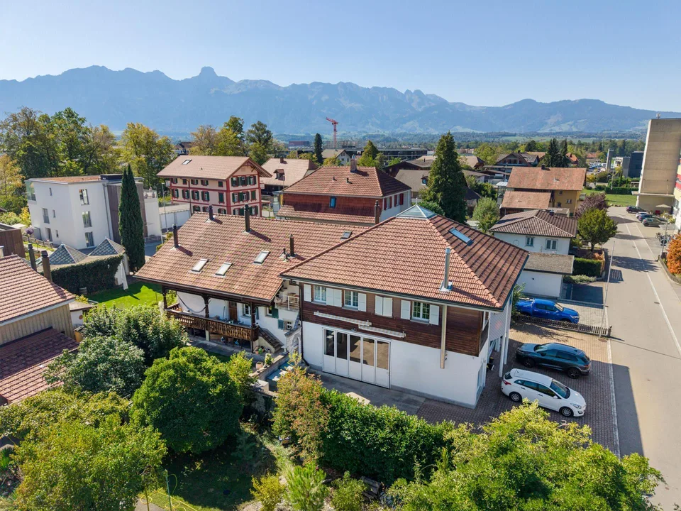 Zweigenerationenhaus mit Gewerbelokal in Steffisburg – foto 18 di 19