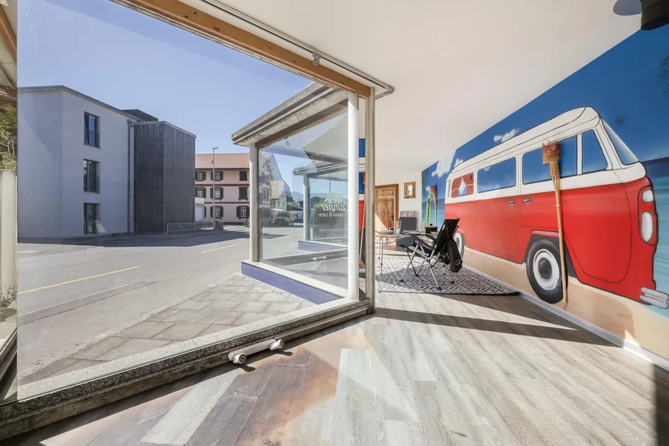 Zweigenerationenhaus mit Gewerbelokal in Steffisburg – foto 16 di 19
