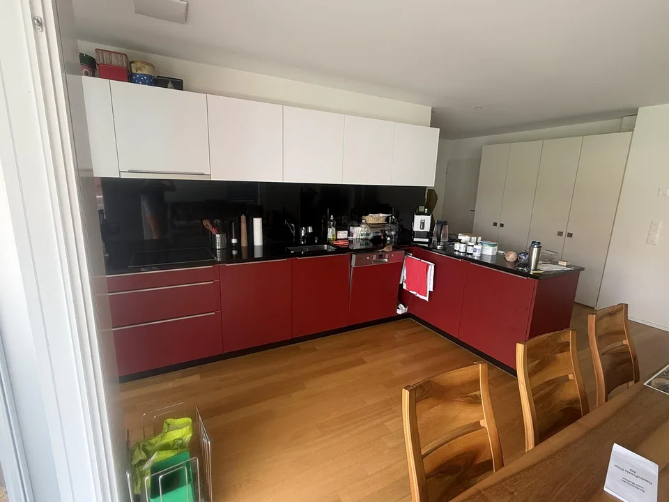 moderne 3.5 Zimmerwohnung an zentraler Lage – Foto 2 von 6