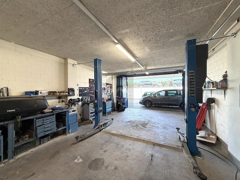VOLLWERTIG AUSGESTATTET AN TOP LAGE – Foto 2 von 4