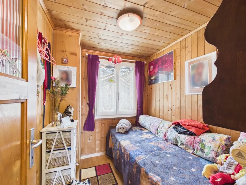 Traditional Valais house with charm and potential – photo 17 of 22