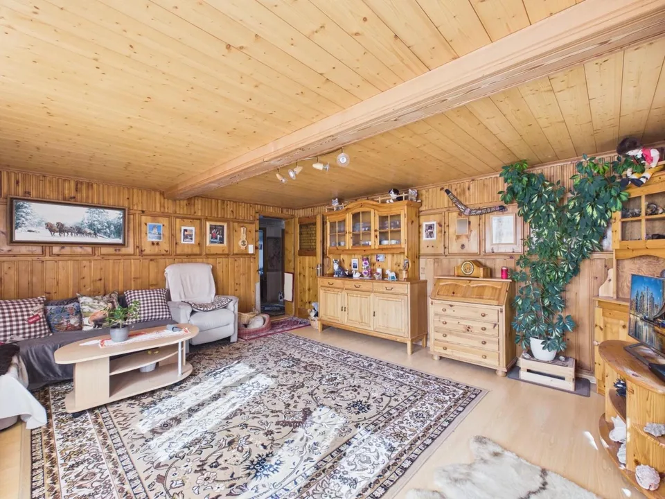 Traditional Valais house with charm and potential – photo 6 of 22