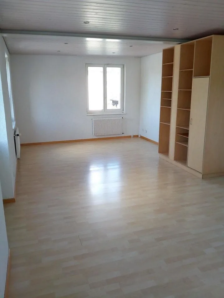 Attraktive & vielseitige Gewerbefläche – photo 3 sur 4