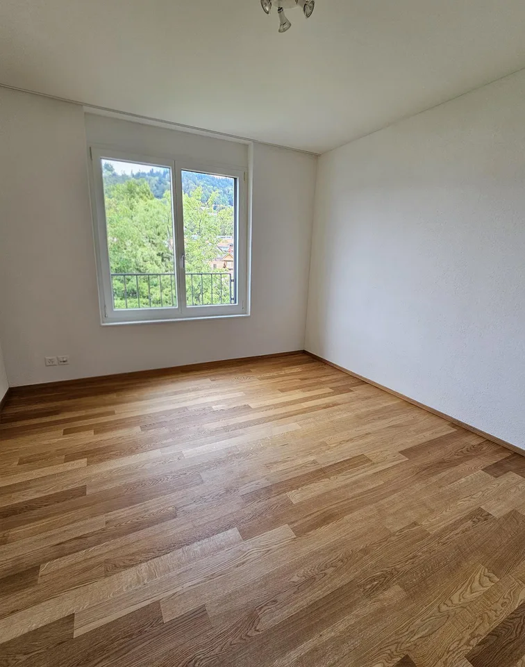 Helle und moderne 4½-Zimmer-Wohnung an zentraler Lage – foto 14 di 17