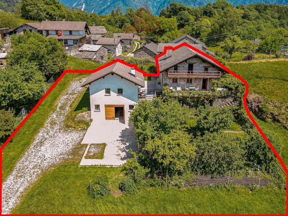 Paradies mit 4.5 Zimmern in Buseno / Paradiso di 4.5 locali a Buseno – foto 11 di 13