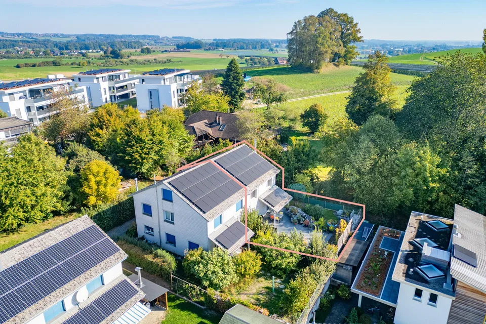 Gepflegte Doppelhaushälfte mit idyllischem Garten – Foto 2 von 23