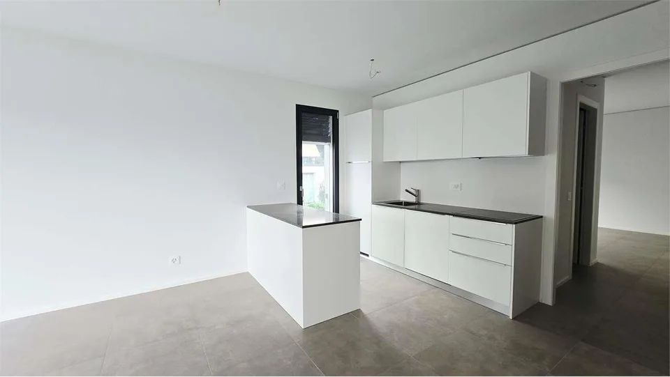 Moderno appartamento 2.5 locali - Ottimo anche come investimento a red – photo 8 of 13