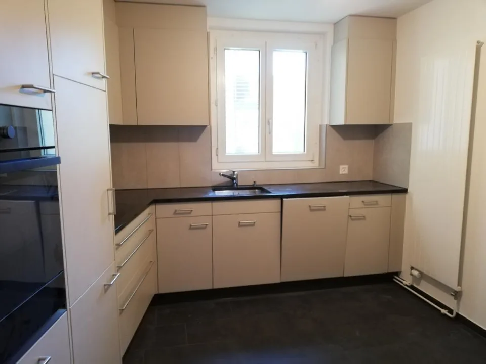 Gemütliche und helle Wohnung mit Altbaucharme – photo 2 sur 6