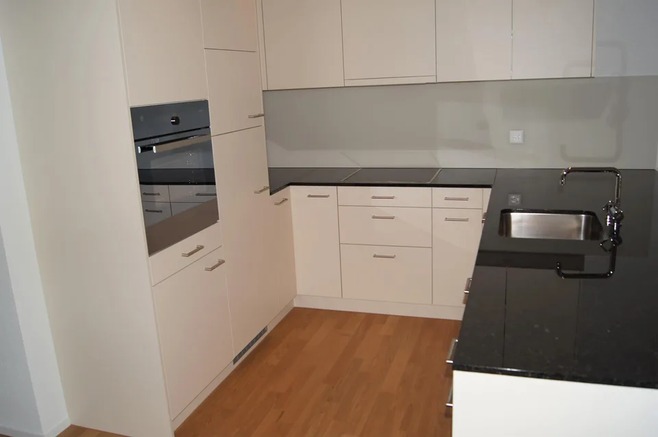Grosse 3.5 Zimmer Wohnung 97m² - Im Zentrum und nahe Bahnhof – photo 6 sur 11