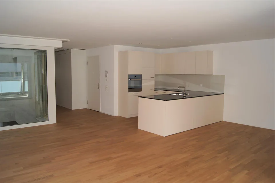 Grosse 3.5 Zimmer Wohnung 97m² - Im Zentrum und nahe Bahnhof – photo 3 sur 11