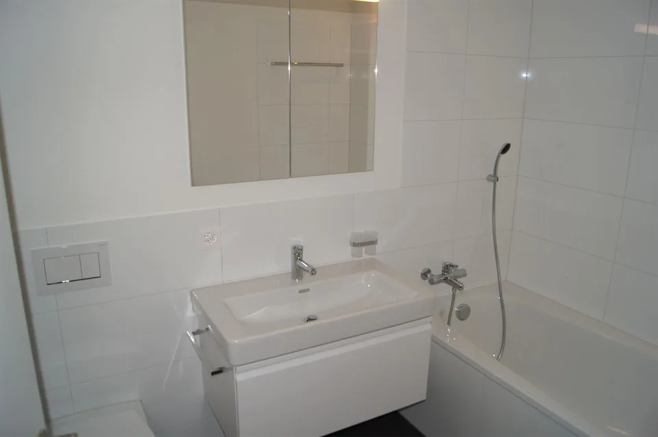 Grosse 3.5 Zimmer Wohnung 97m² - Im Zentrum und nahe Bahnhof – photo 9 sur 11