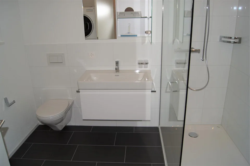 Grosse 3.5 Zimmer Wohnung 97m² - Im Zentrum und nahe Bahnhof – photo 8 sur 11