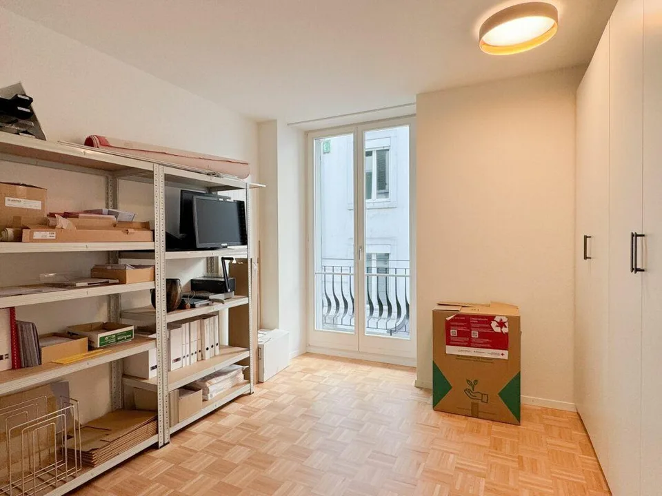 Zentrale Büroräumlichkeit im Herzen der Luzerner Neustadt – Foto 4 von 7