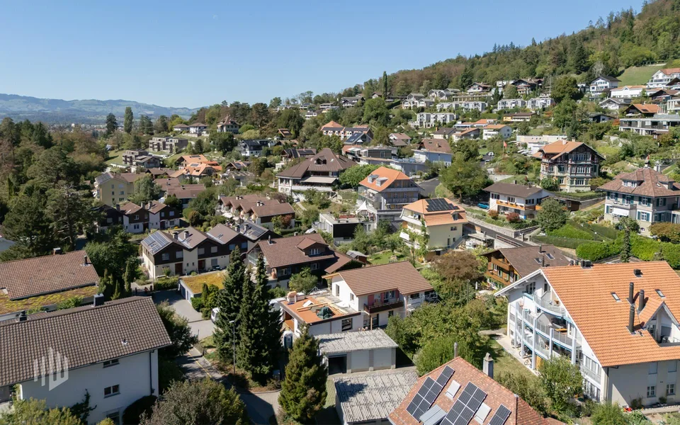 ImmoWyss - Gepflegtes 3-Familienhaus mit Werkstatt und Nebenräumen – photo 11 of 13
