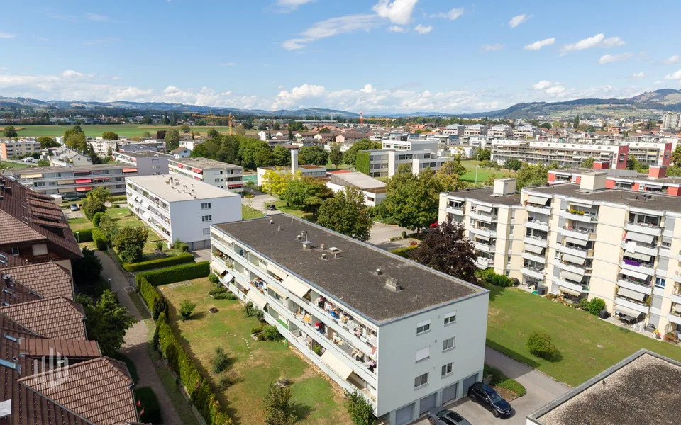 ImmoWyss - 2,5-Zimmer-Wohnung mit Potenzial und Aussenparkplatz – foto 9 di 11