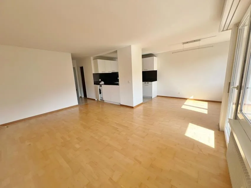 gepflegte 4.5 Zimmer Wohnung an zentraler Lage – Foto 12 von 20