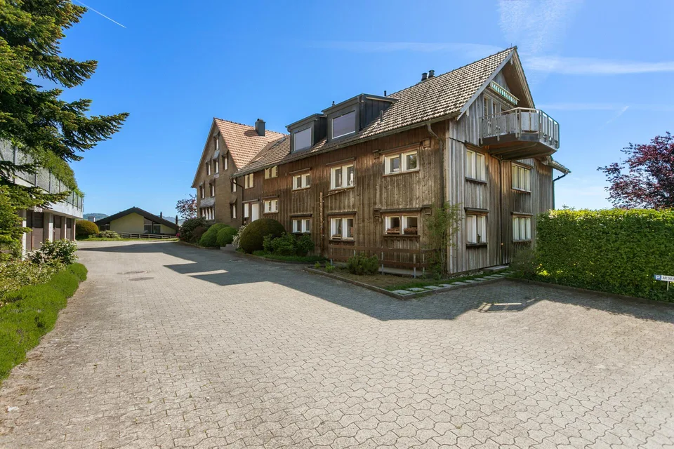 4.5-Zimmer-Wohnung mit traumhaftem Weitblick – Foto 12 von 15