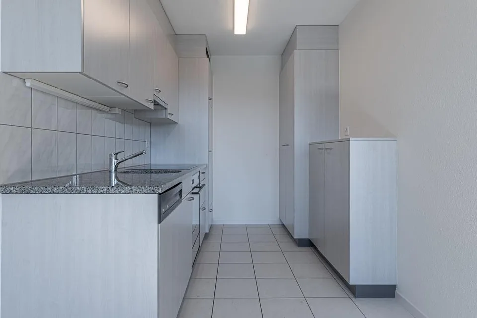 Renovierte 4-Zimmerwohnung zu vermieten – Foto 2 von 12